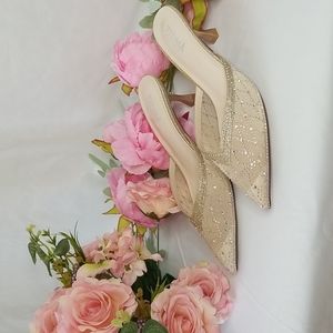 Swarovski crystals mini heel.